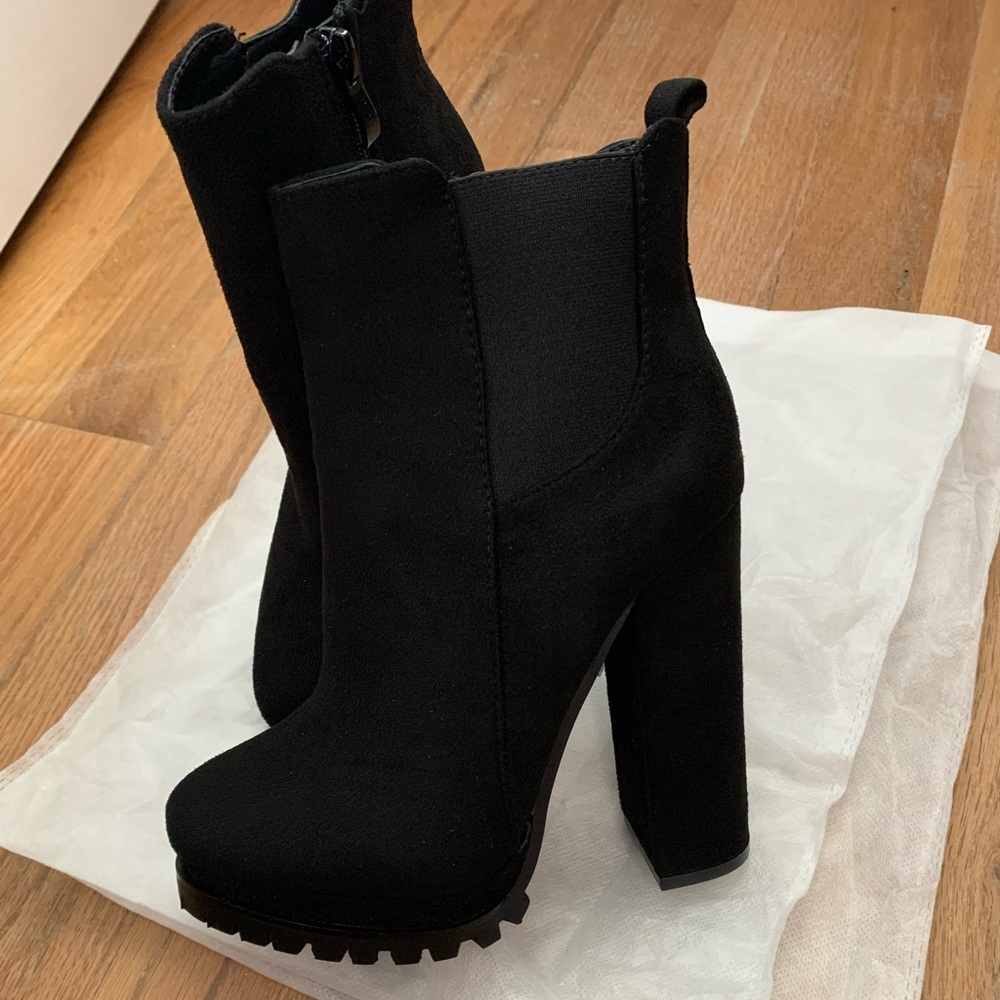 Miss Lola Platform Booties